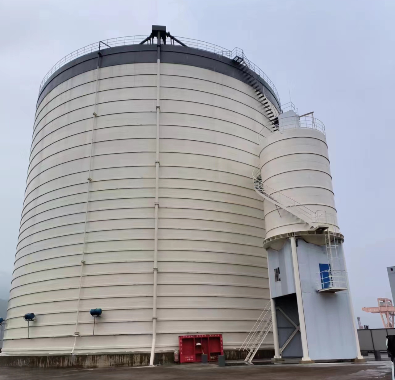 精河10万吨水泥钢板库